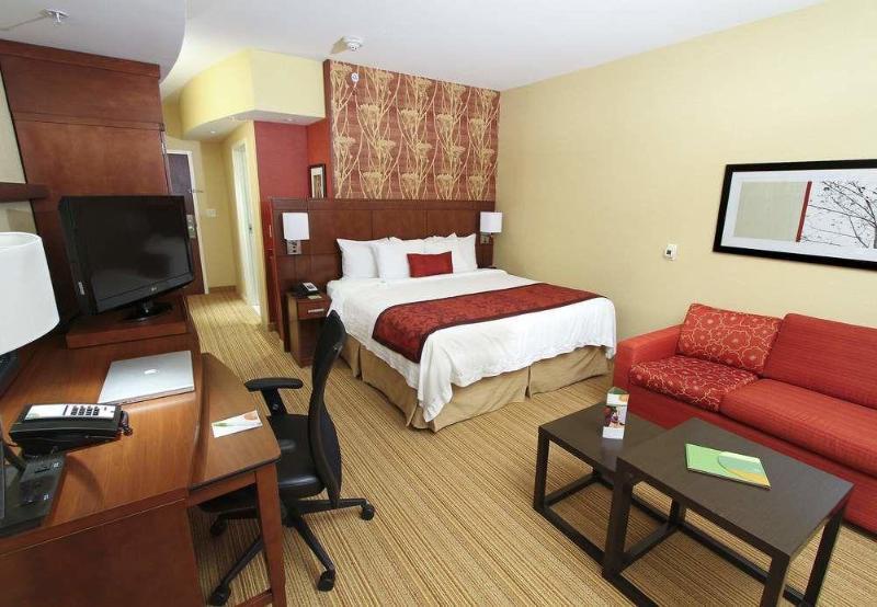 Courtyard By Marriott Raleigh North/Triangle Town Center Hotel Exterior foto