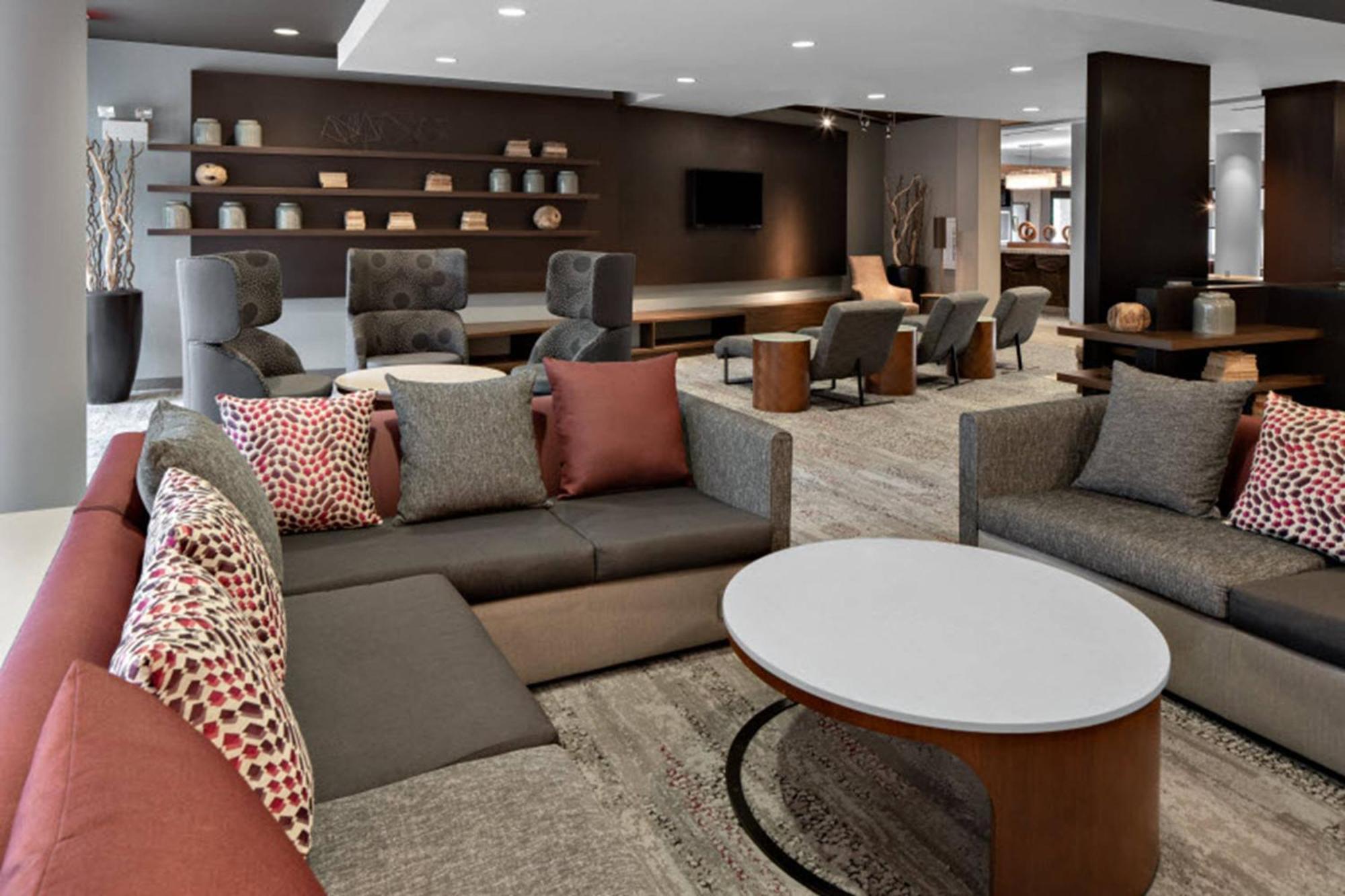 Courtyard By Marriott Raleigh North/Triangle Town Center Hotel Exterior foto